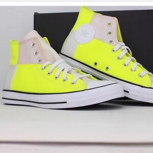 NWT Converse CTAS UV Color Change Hi Top